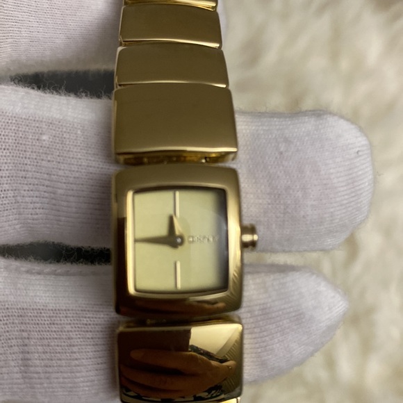DKNY Ladies Watch - Picture 2 of 8